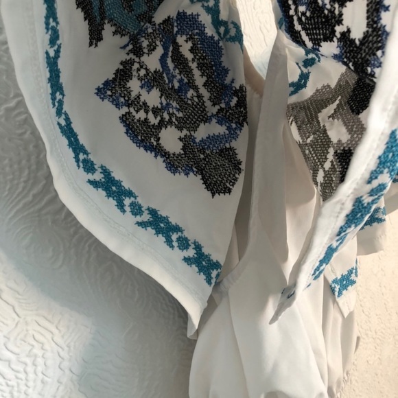 Off Shoulder Top - Picture 6 of 10